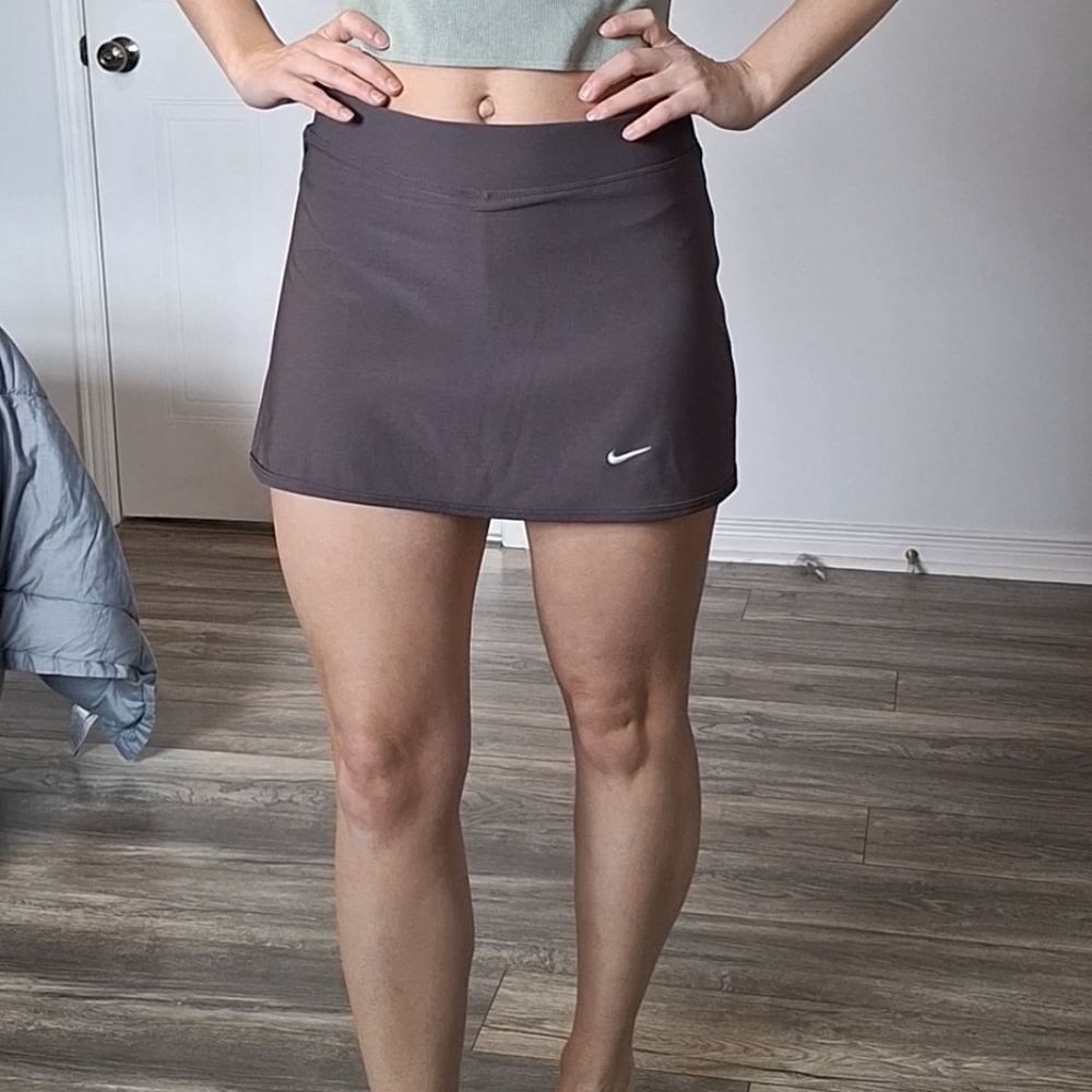 Nike Women's Gray Athletic Skort